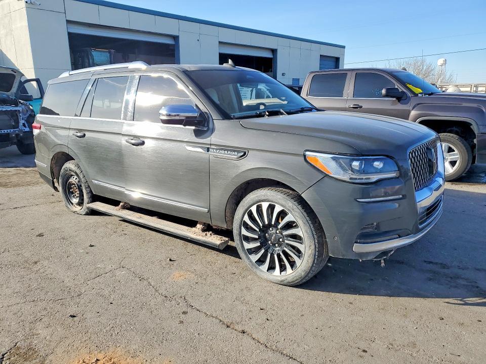 2023 Lincoln Navigator Black Label