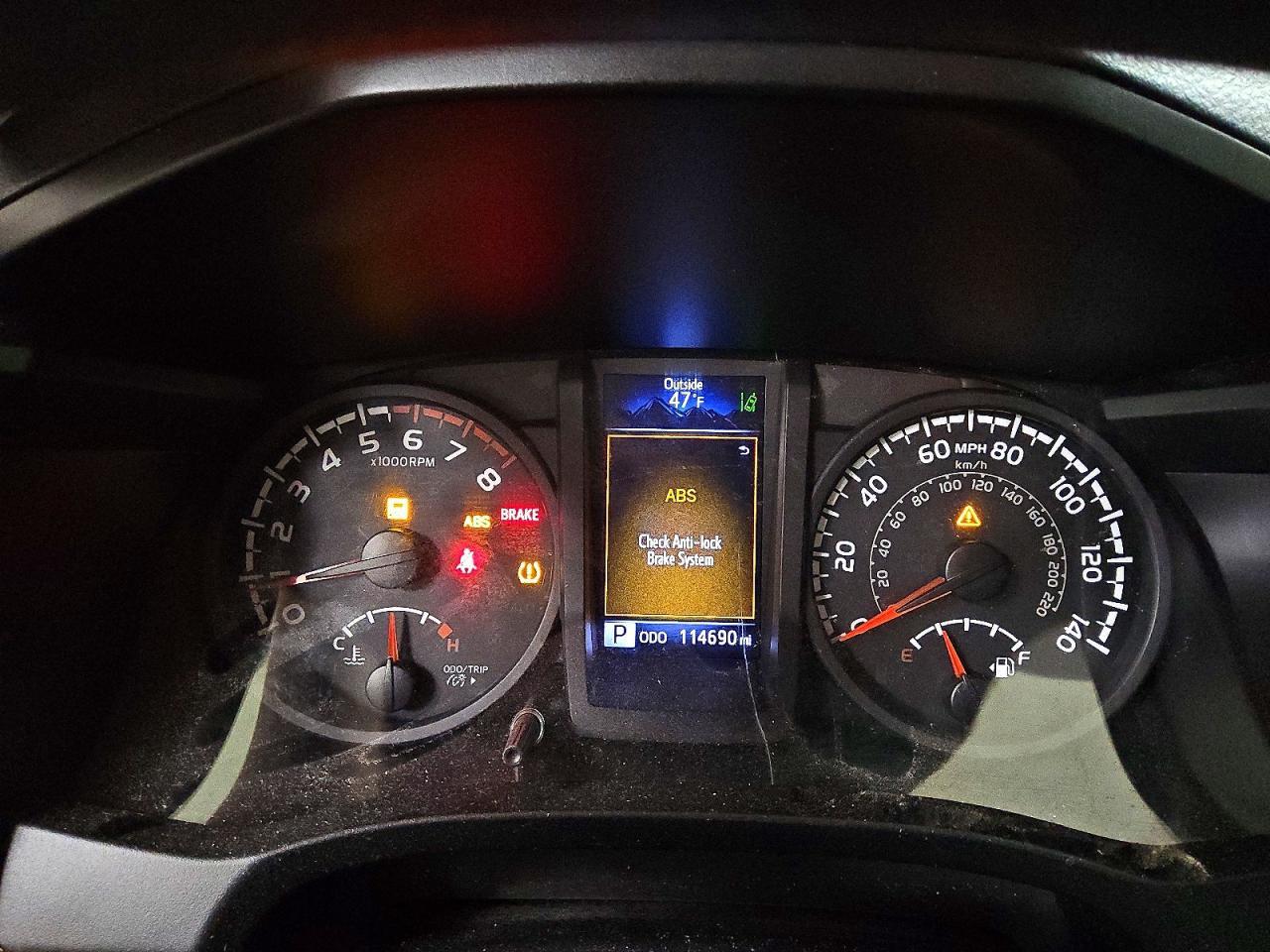 2019 Toyota Tacoma SR