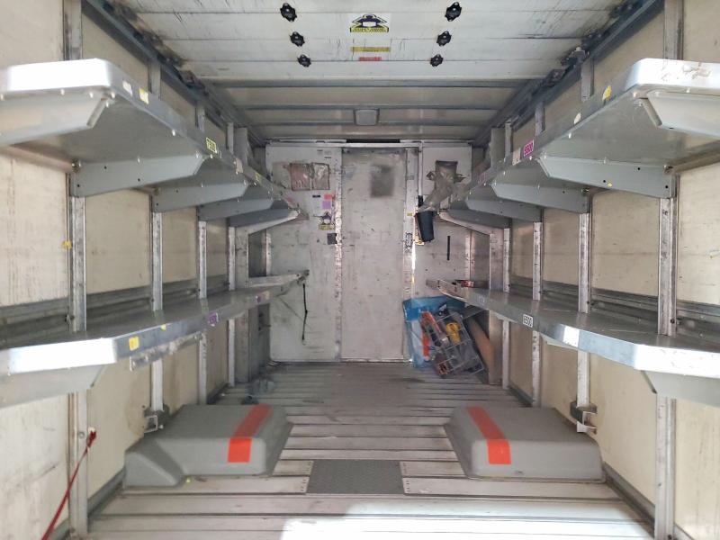 2016 Isuzu Reach Delivery Van