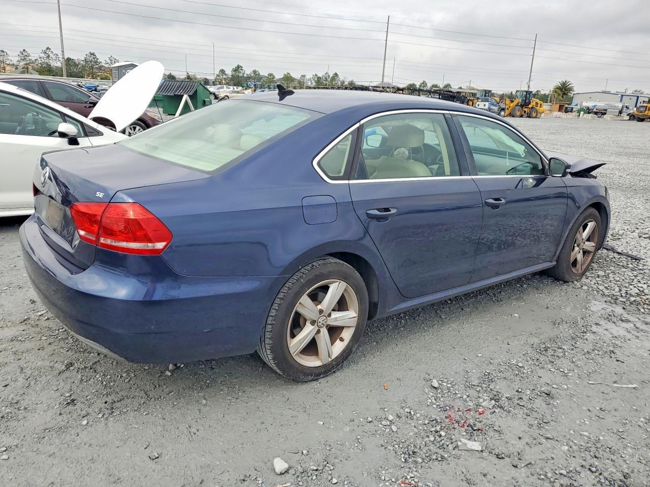 2013 Volkswagen Passat se