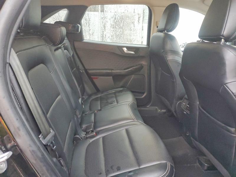2020 Ford Escape se Sport