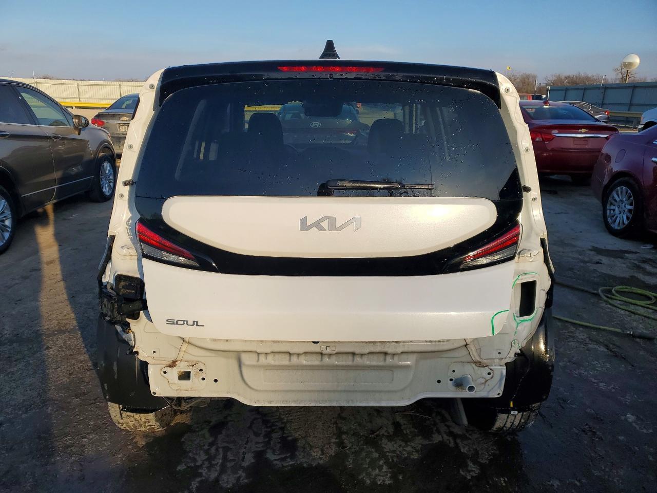 2024 KIA Soul lx