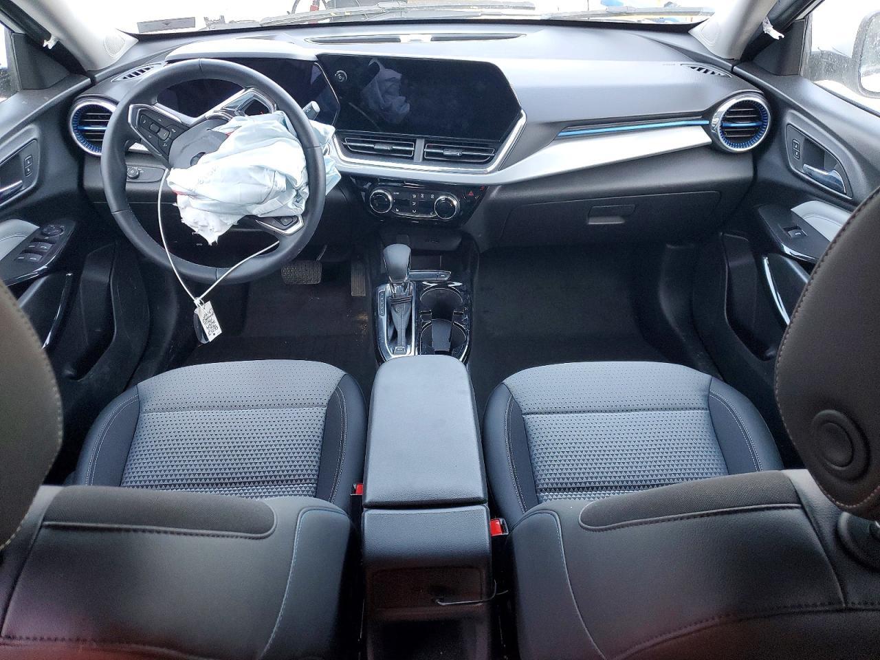 2025 Chev Trax