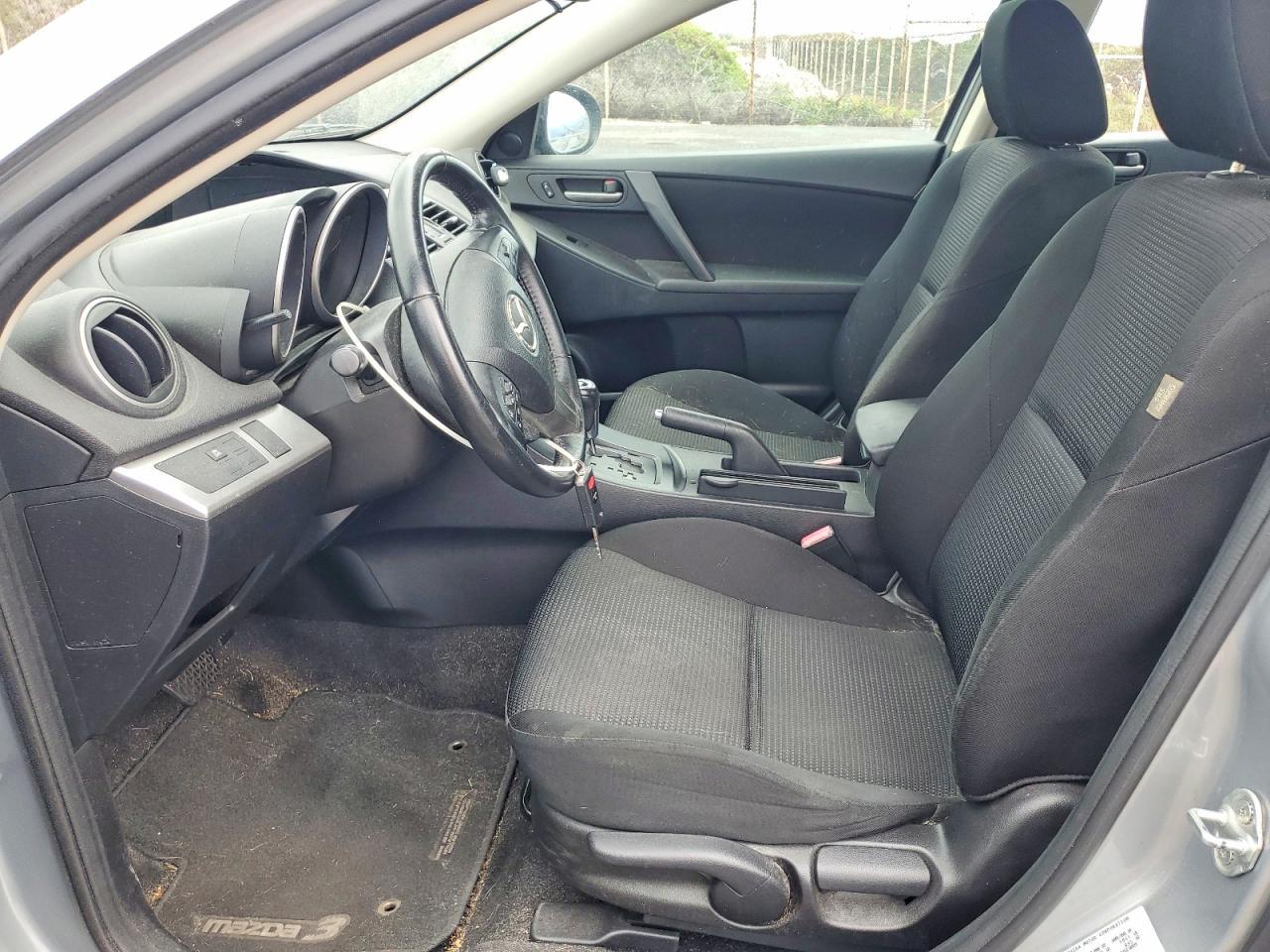 2012 Mazda 3 I