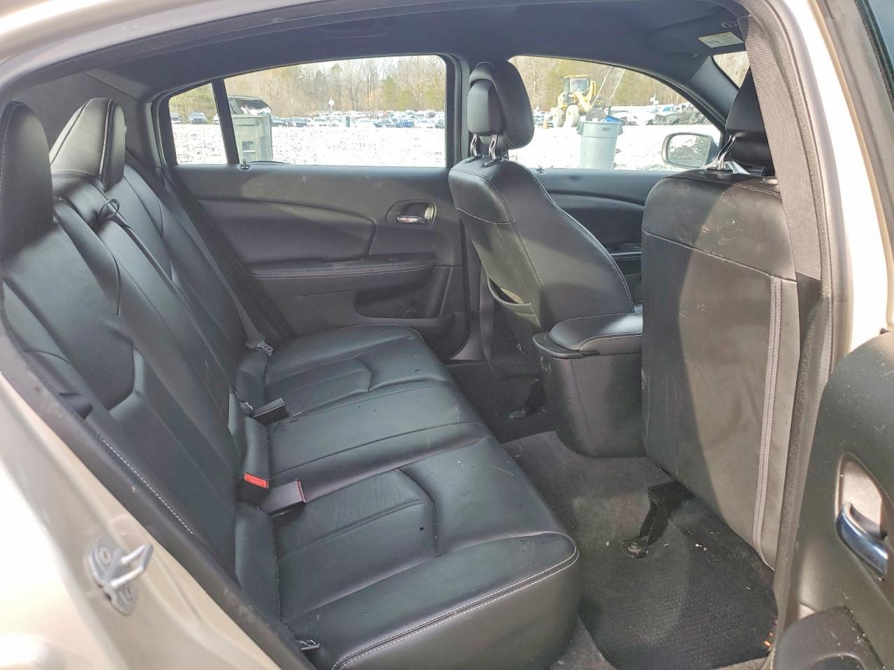 2013 Chrysler 200 Limited