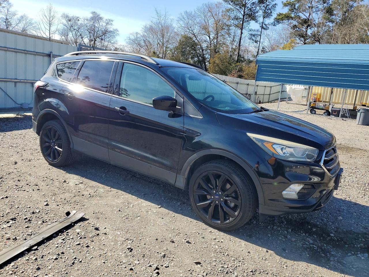 2018 Ford Escape se