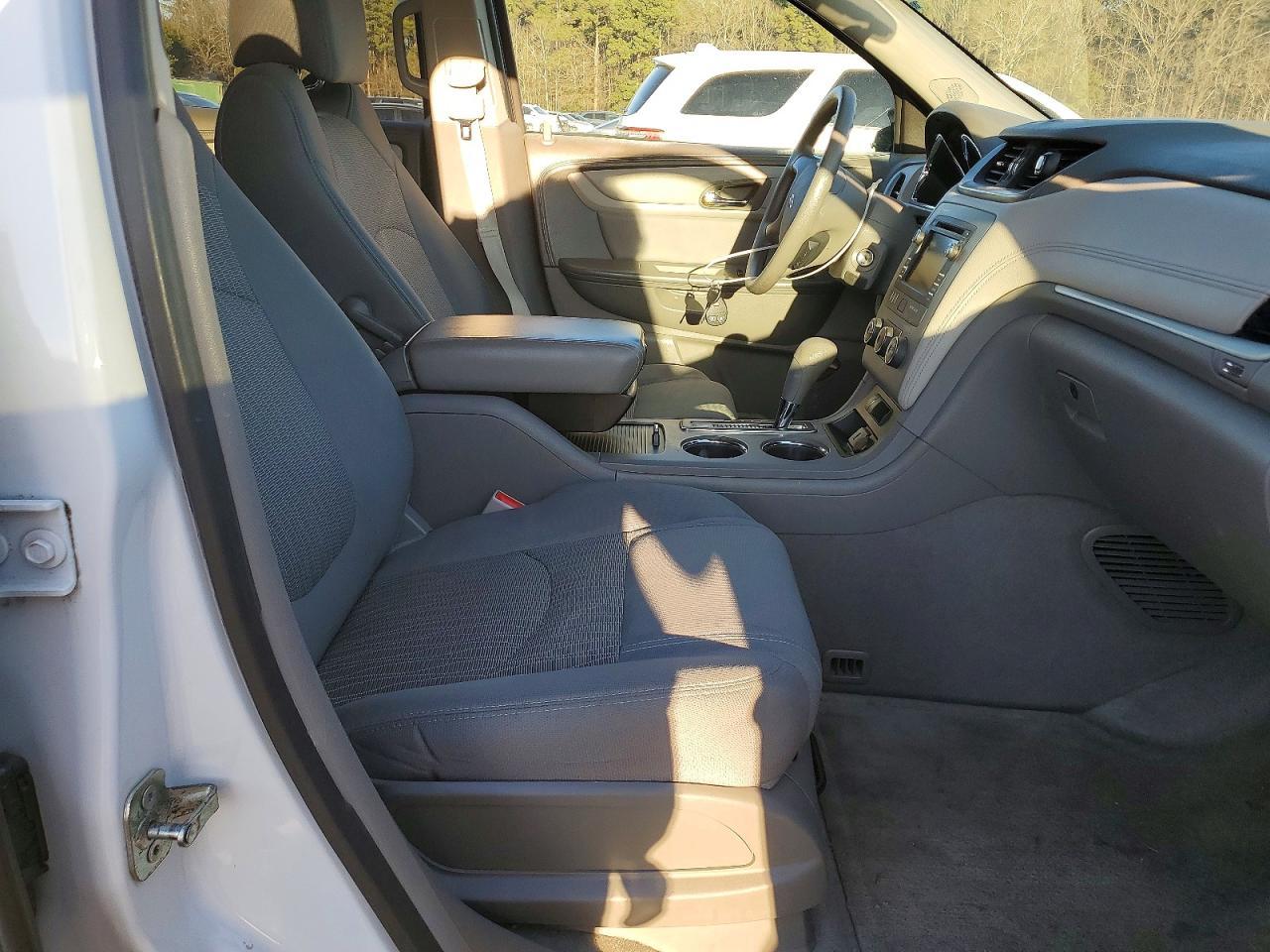 2016 Chevrolet Traverse ls