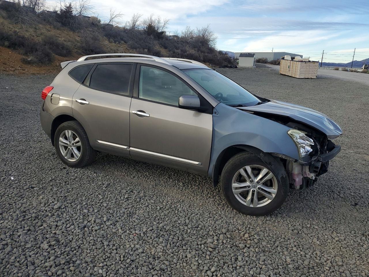 2013 Niss Rogue