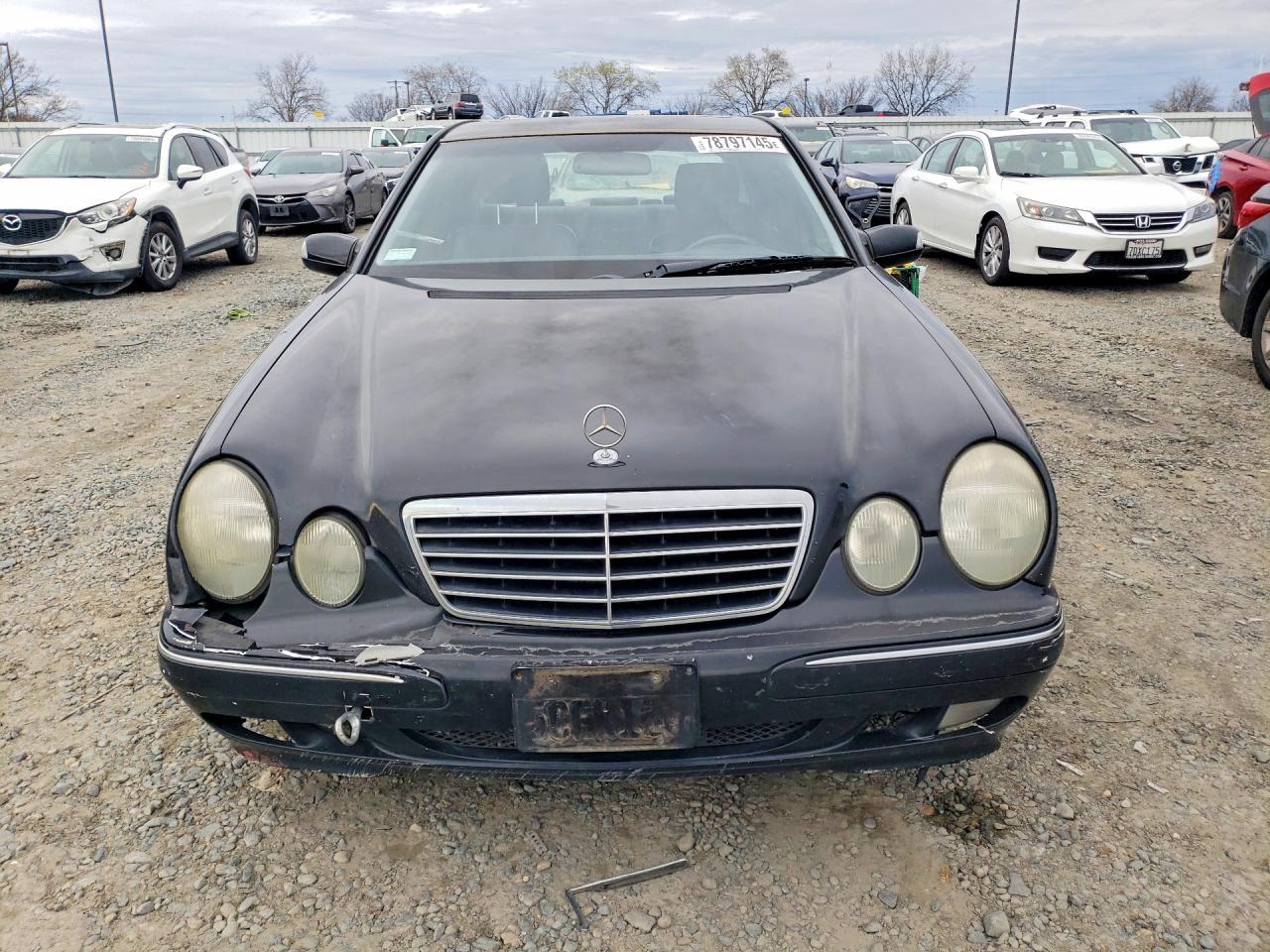 2000 Mercedes-Benz E 320