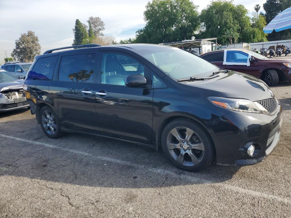 2016 Toyota Sienna se 8-passenger