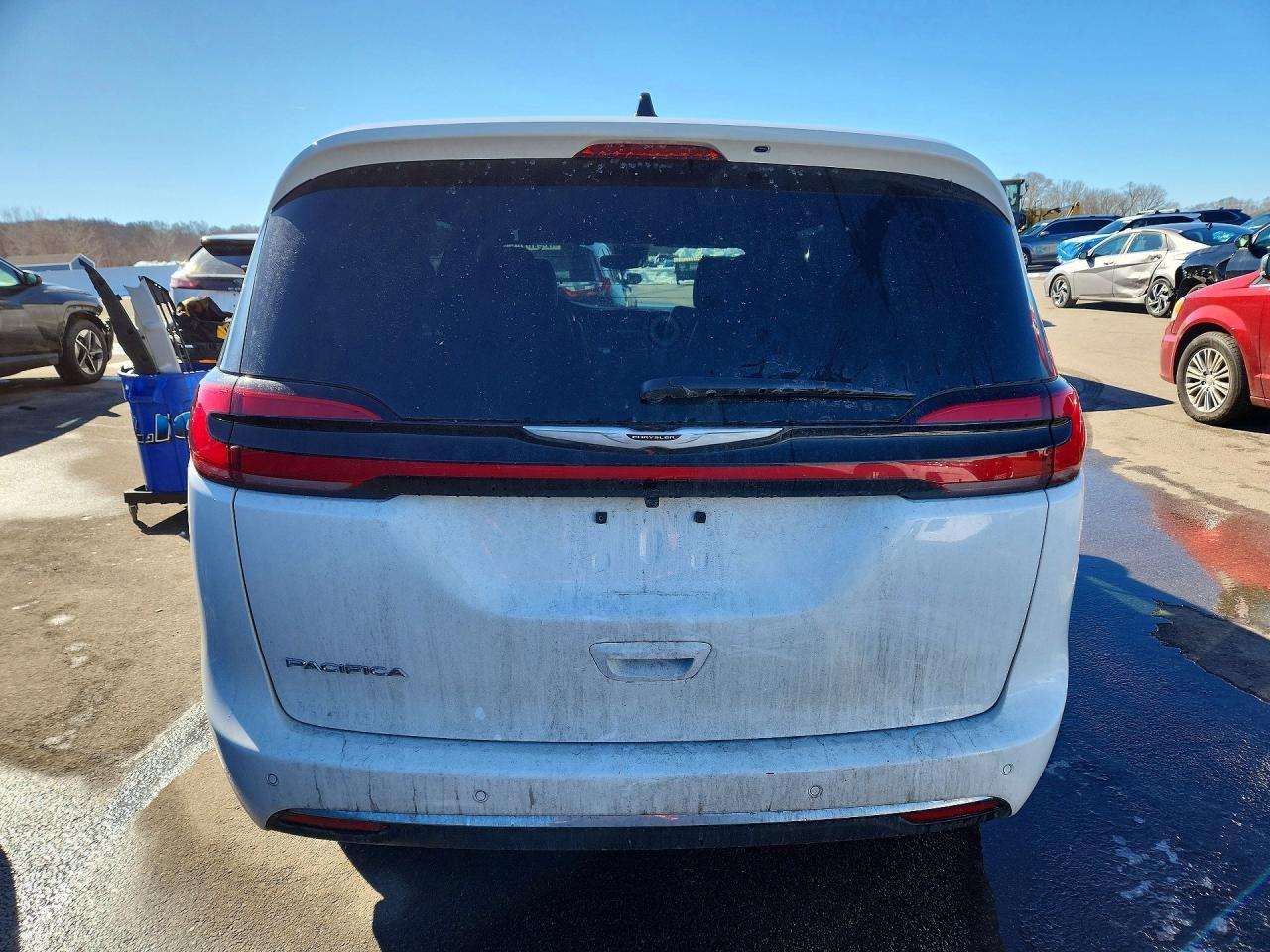 2026 Chrysler Pacifica Select