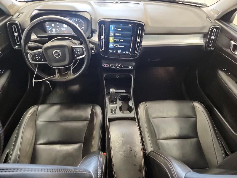 2021 Volvo Xc40 T5 Momentum
