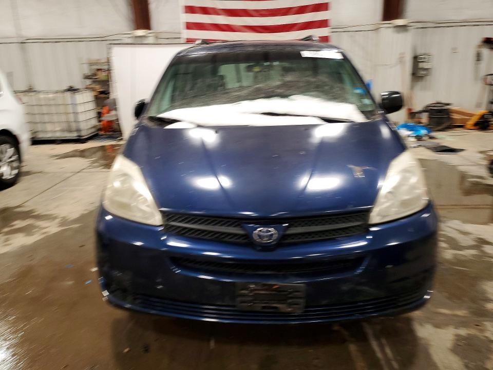 2005 Toyota Sienna ce