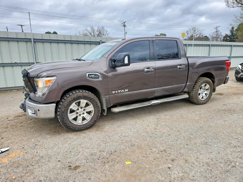 2017 Nissan Titan SV