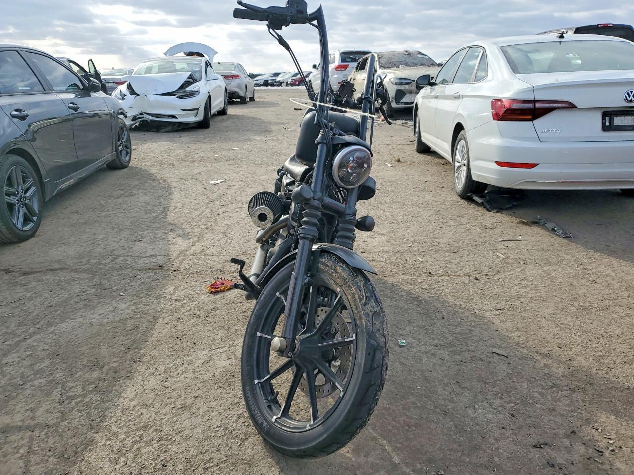 2017 Harley-Davidson XL883 Iron 883