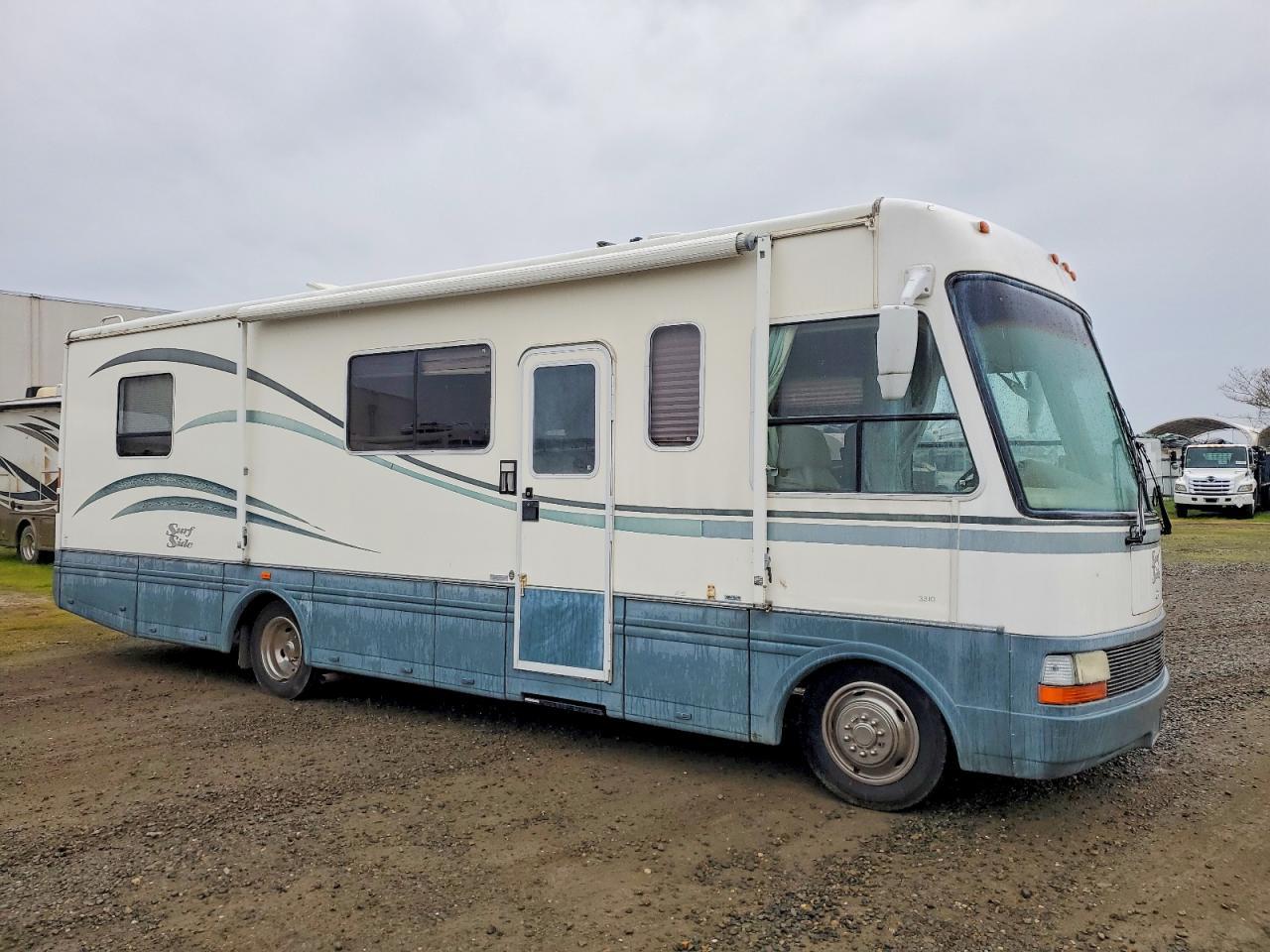 2001 Workhorse Custom Chassis 2001 National RV Surf Side RV