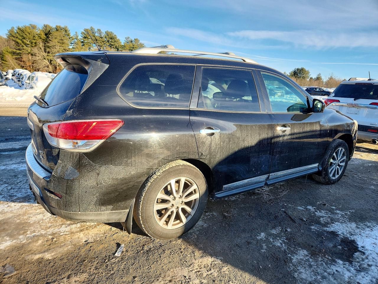 2015 Nissan Pathfinder s