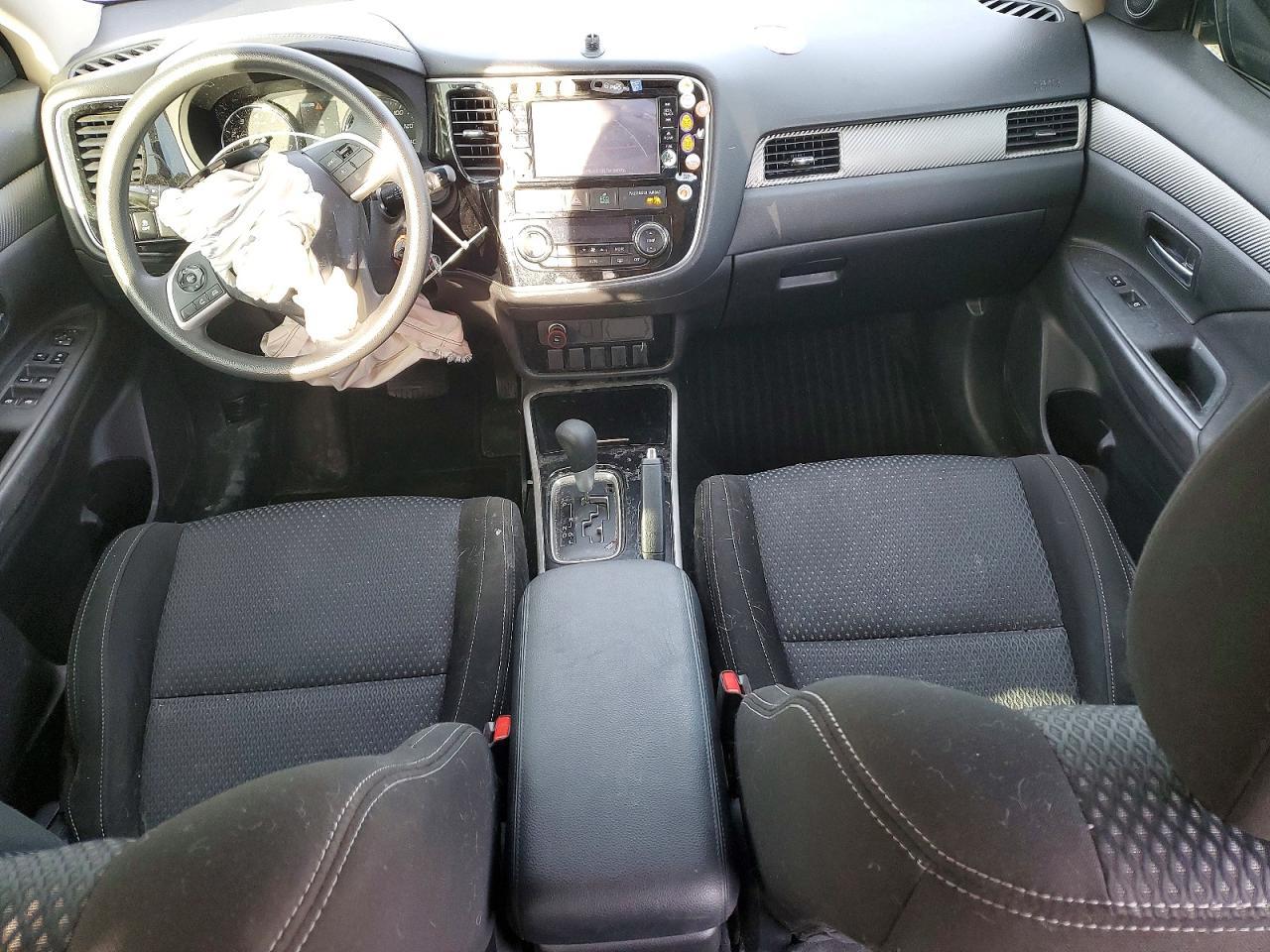 2018 Mitsubishi Outlander se