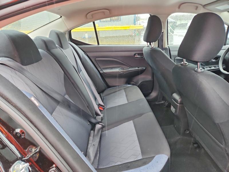 2025 Nissan Versa sv