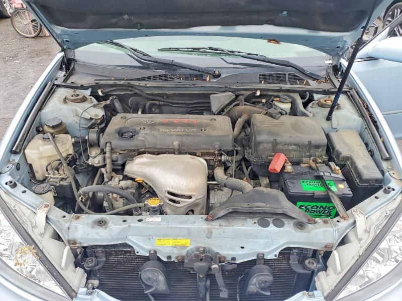 2005 Toyota Camry le