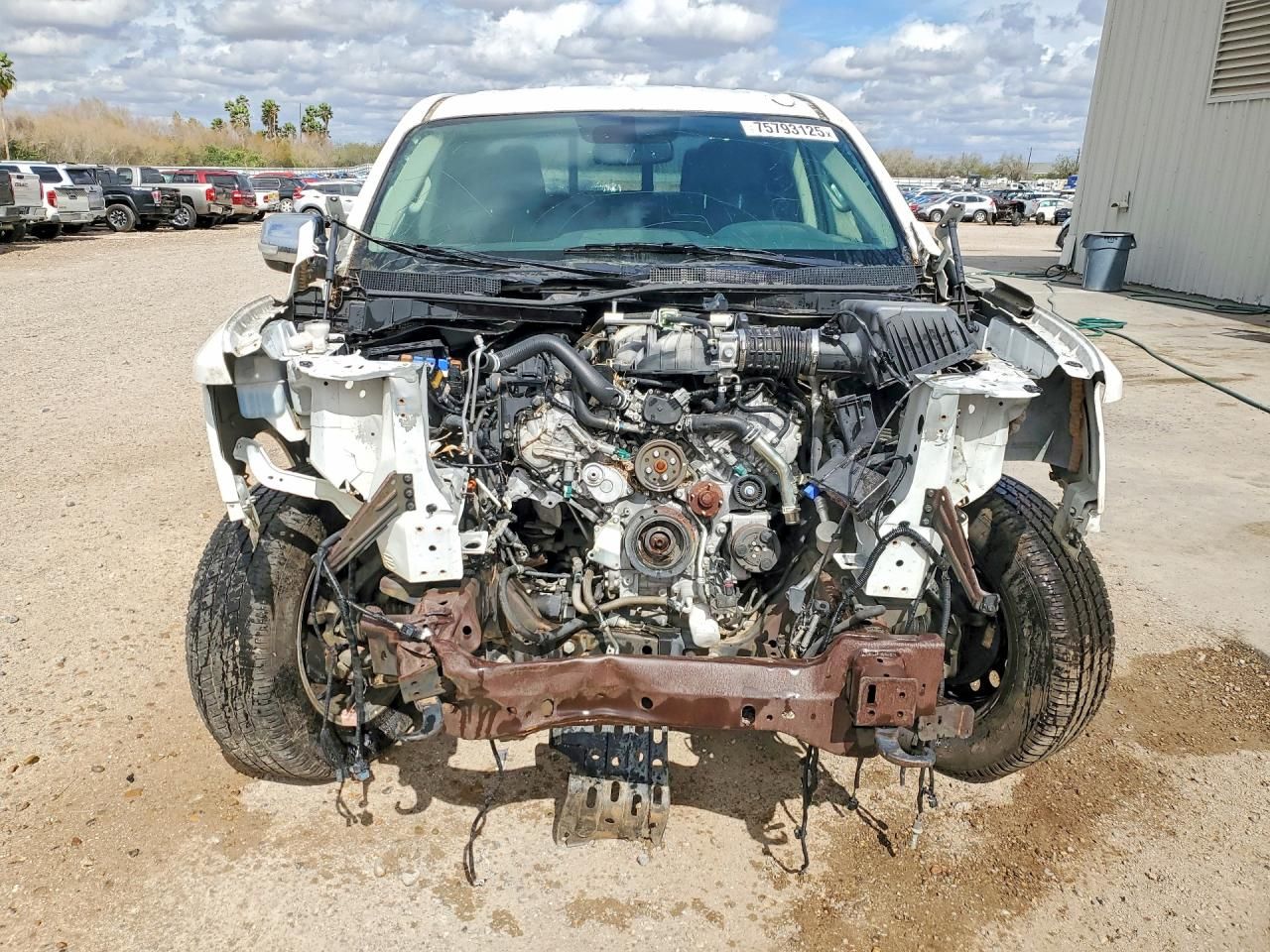 2019 Nissan Titan sv