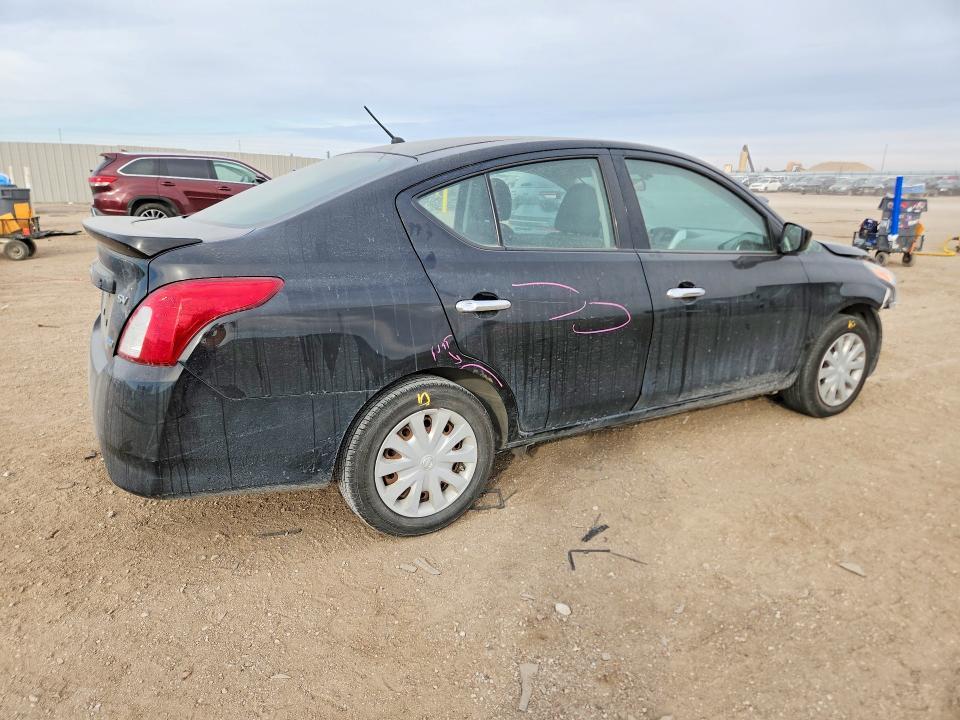 2016 Nissan Versa s