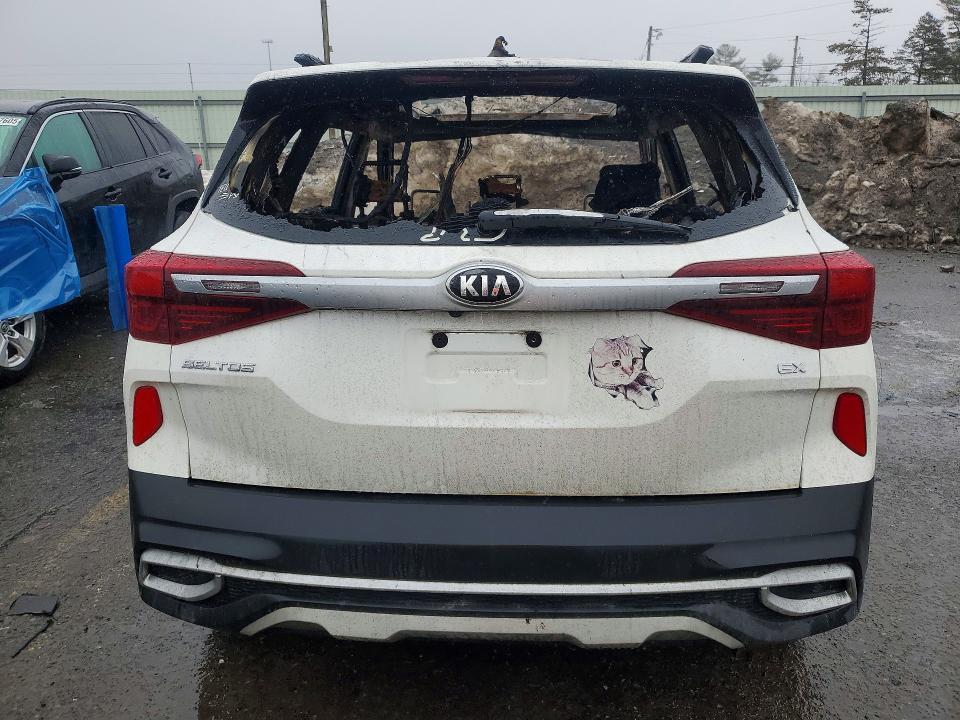 2021 KIA Seltos ex