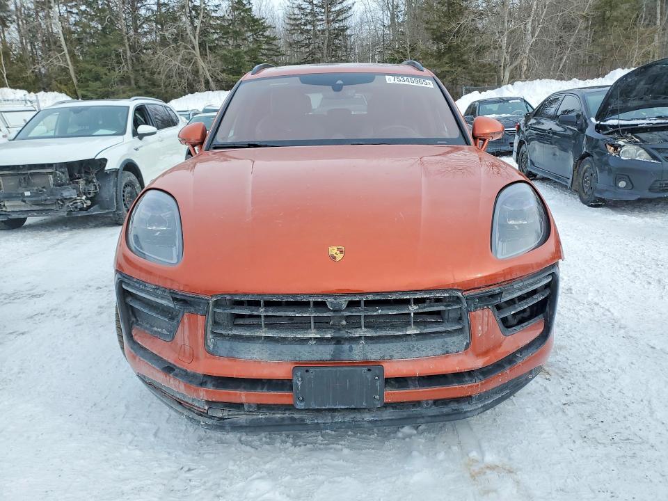 2023 Porsche Macan Base