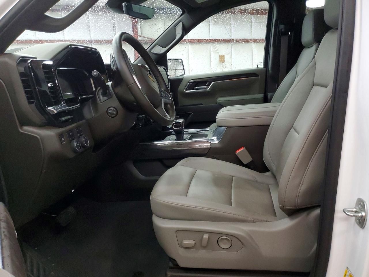 2025 Chevrolet Silverado K1500 ltz