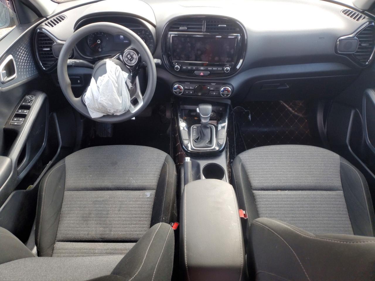 2022 KIA Soul s