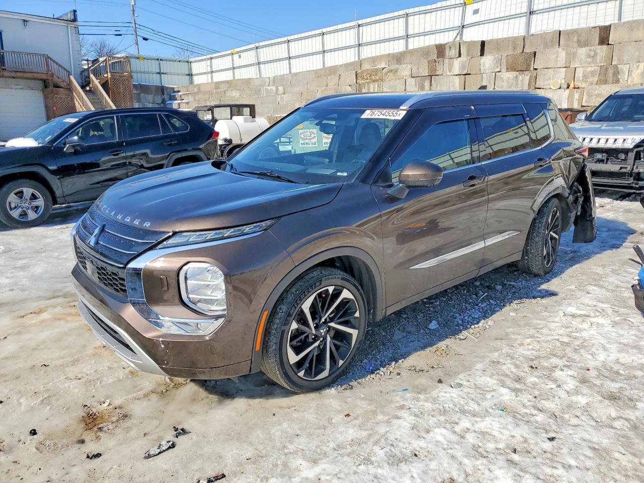 2024 Mitsubishi Outlander sel