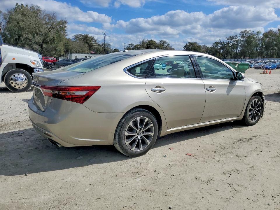 2018 Toyota Avalon xle