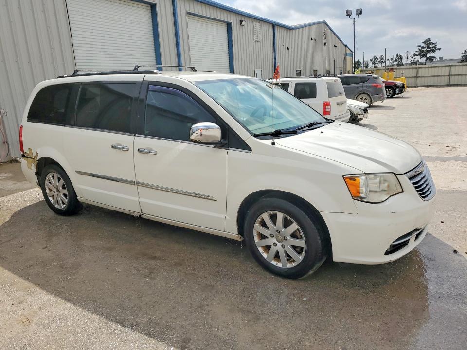 2012 Chrysler Town & Country Touring l