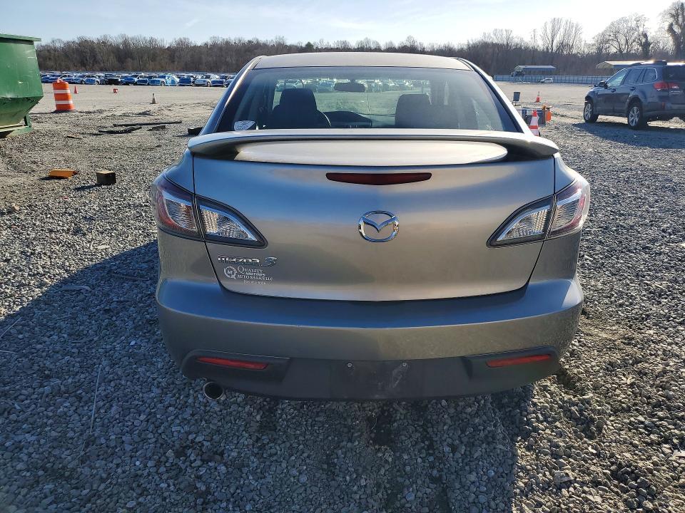 2011 Mazda 3 I
