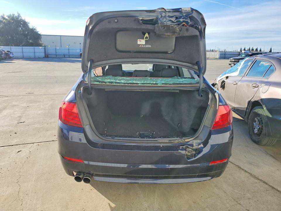 2012 BMW 528 i