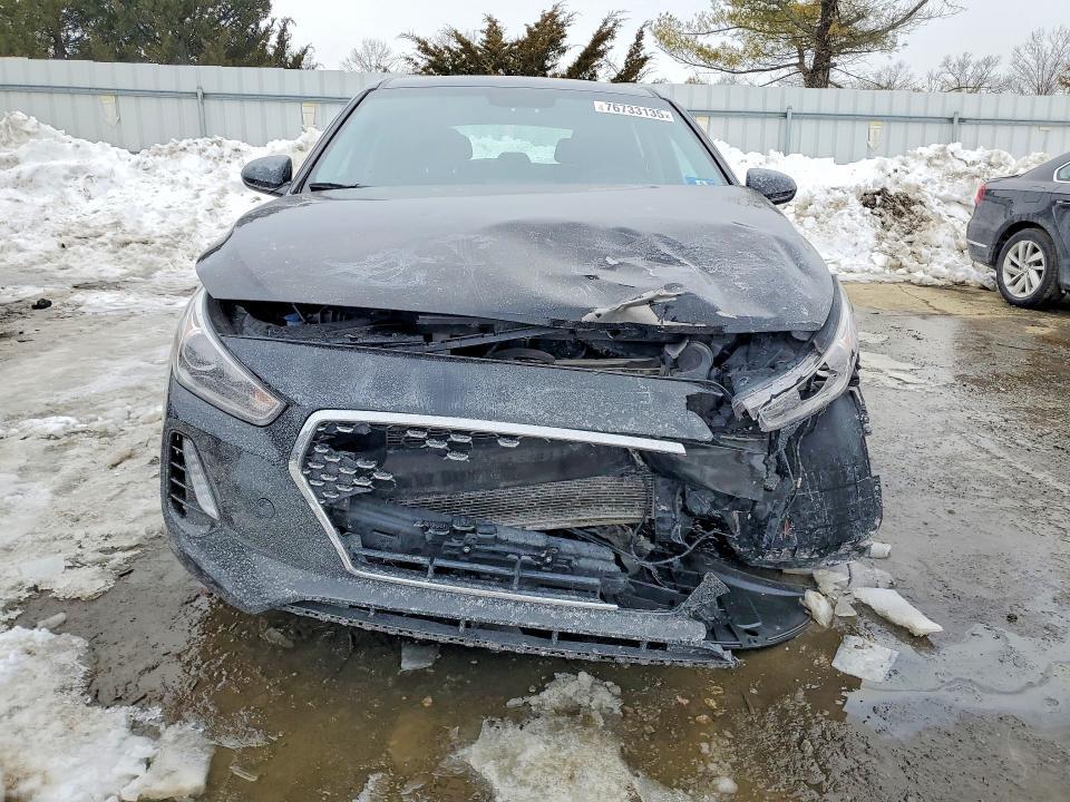 2019 Hyundai Elantra gt Base