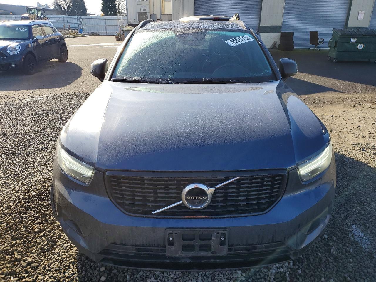 2022 Volvo Xc40 T5 R-design
