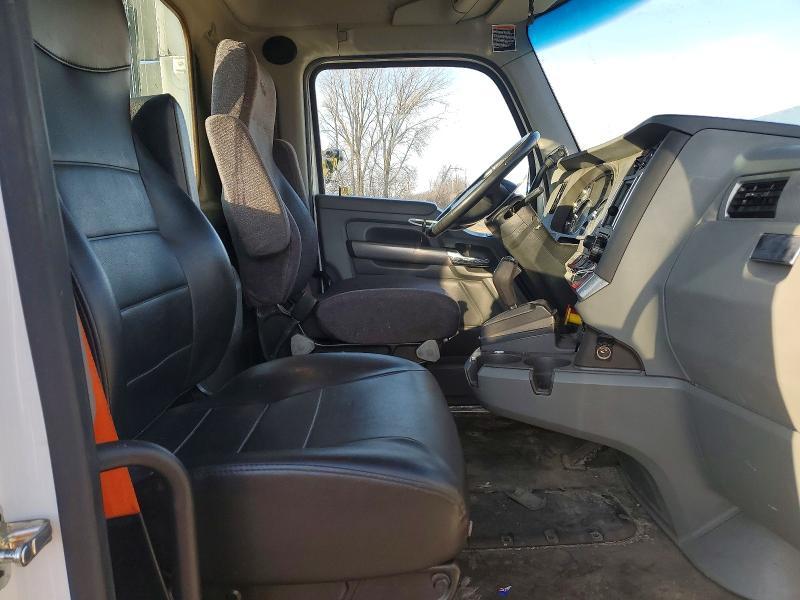 2018 Kenworth T680 Semi Truck