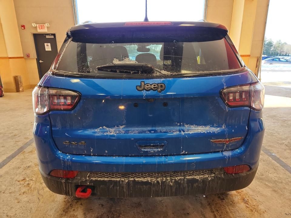 2025 Jeep Compass Trailhawk