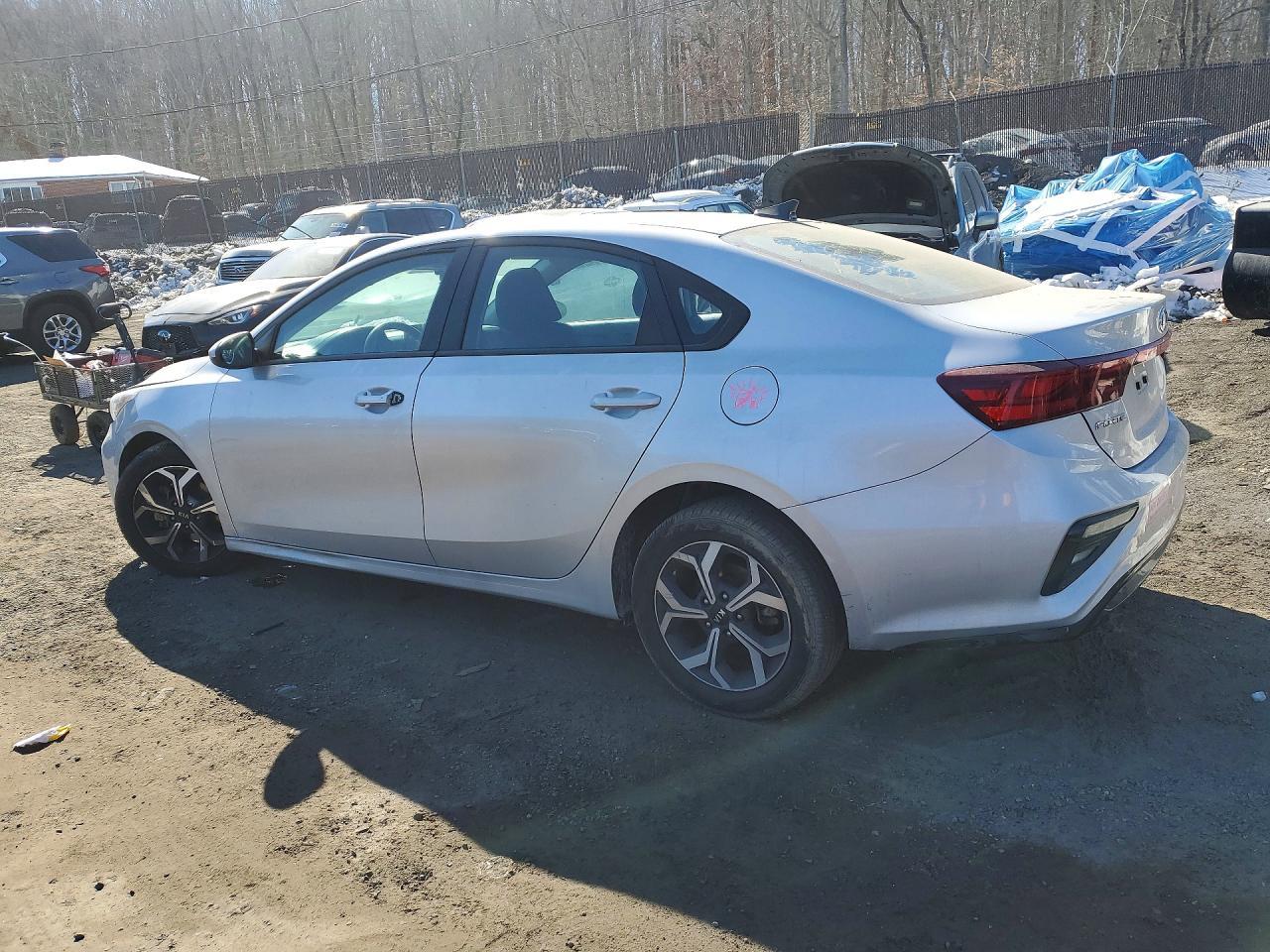 2021 KIA Forte fe