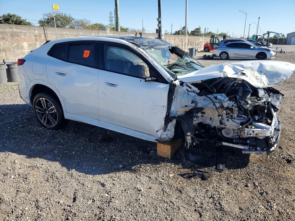 2026 BMW 2026 b m w x Series X2 4D suv 28I Xdrive Msport