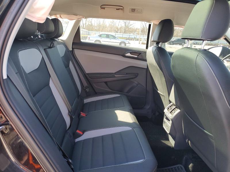 2024 Volkswagen Taos sel