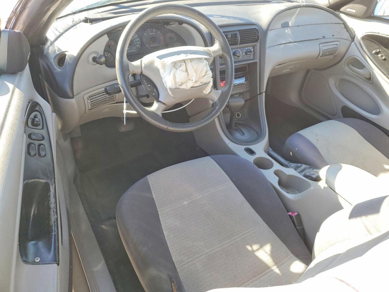 2001 Ford Mustang