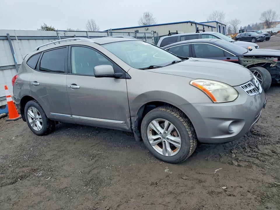 2012 Nissan Rogue s