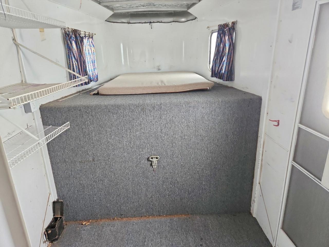 2005 Merhow Horse Trailer