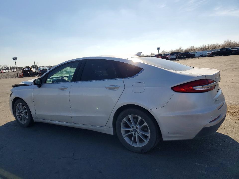 2020 Ford Fusion se