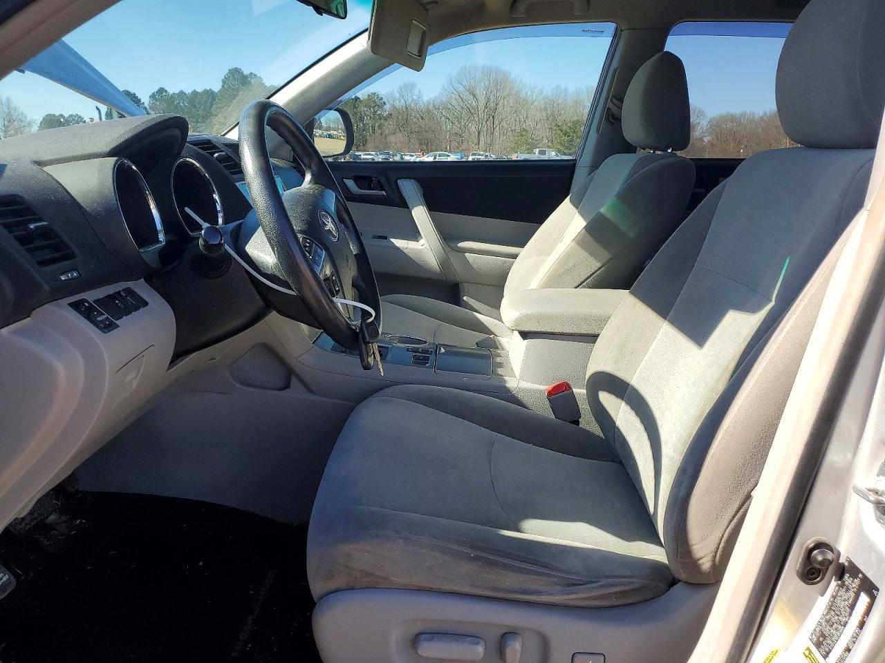 2012 Toyota Highlander Base