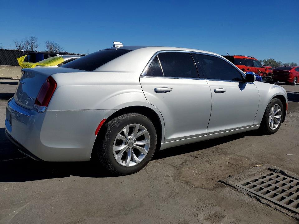2019 Chrysler 300 Touring
