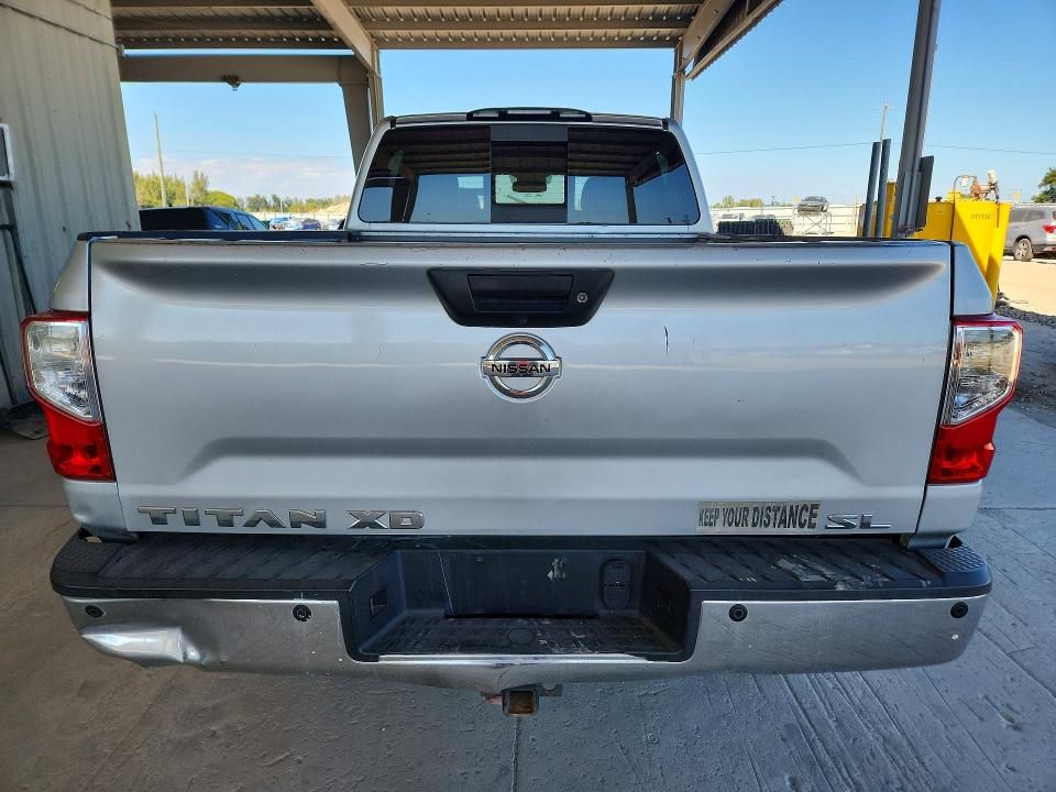 2016 Nissan Titan XD SL