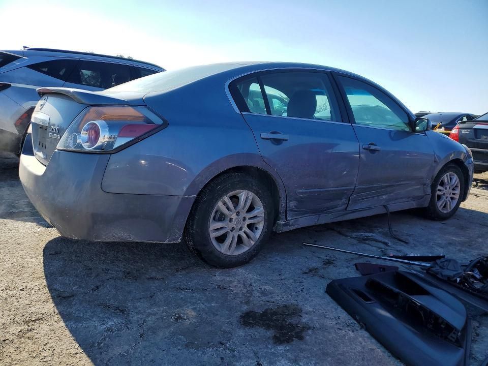 2011 Nissan Altima Base